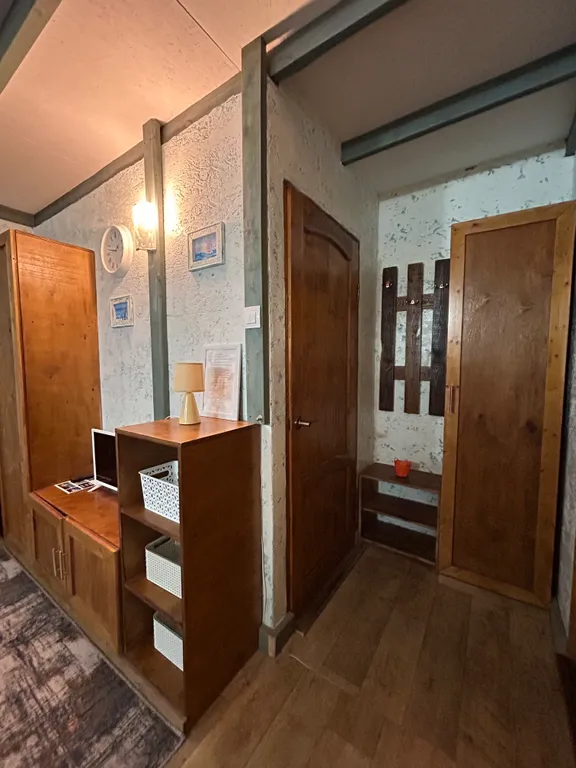 Квартира Квартира Четырёхместный номер с двуспальной и двухъярусной кроватями — Сухум