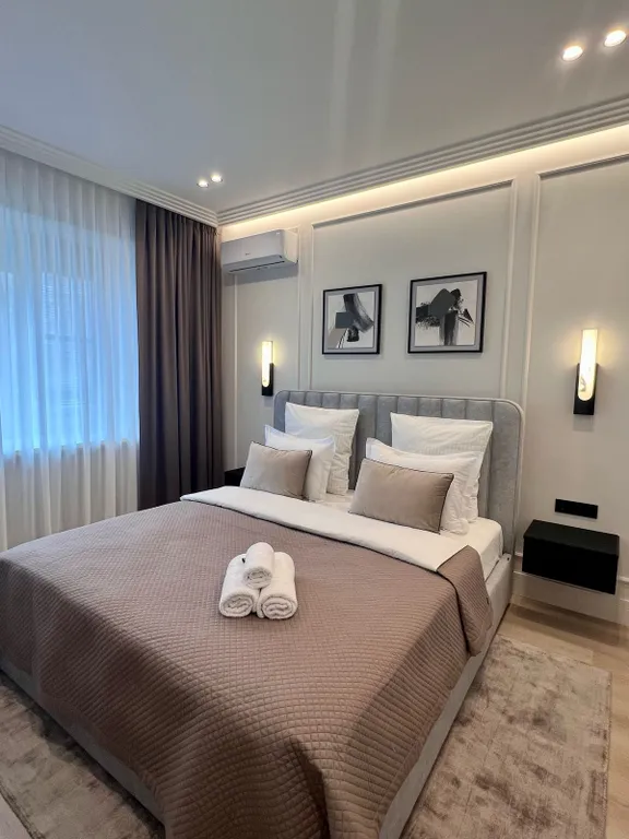 Респектабельный люкс с дизайнерским ремонтом на садовом кольце