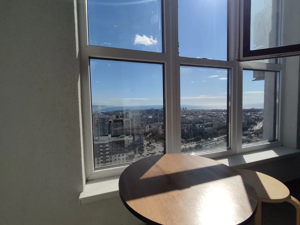 Студия с видом на море