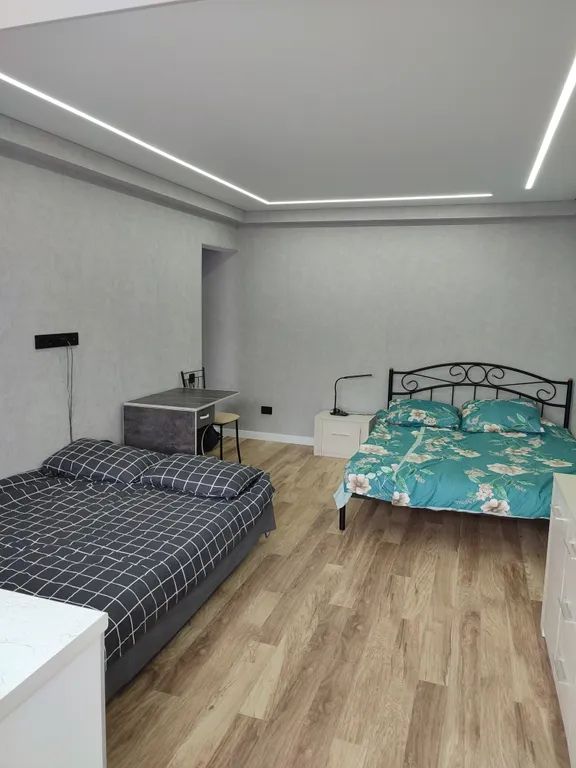 Уютная квартира с панорамными окнами