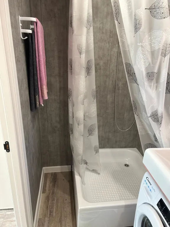 Уютный домик рядом с речкой