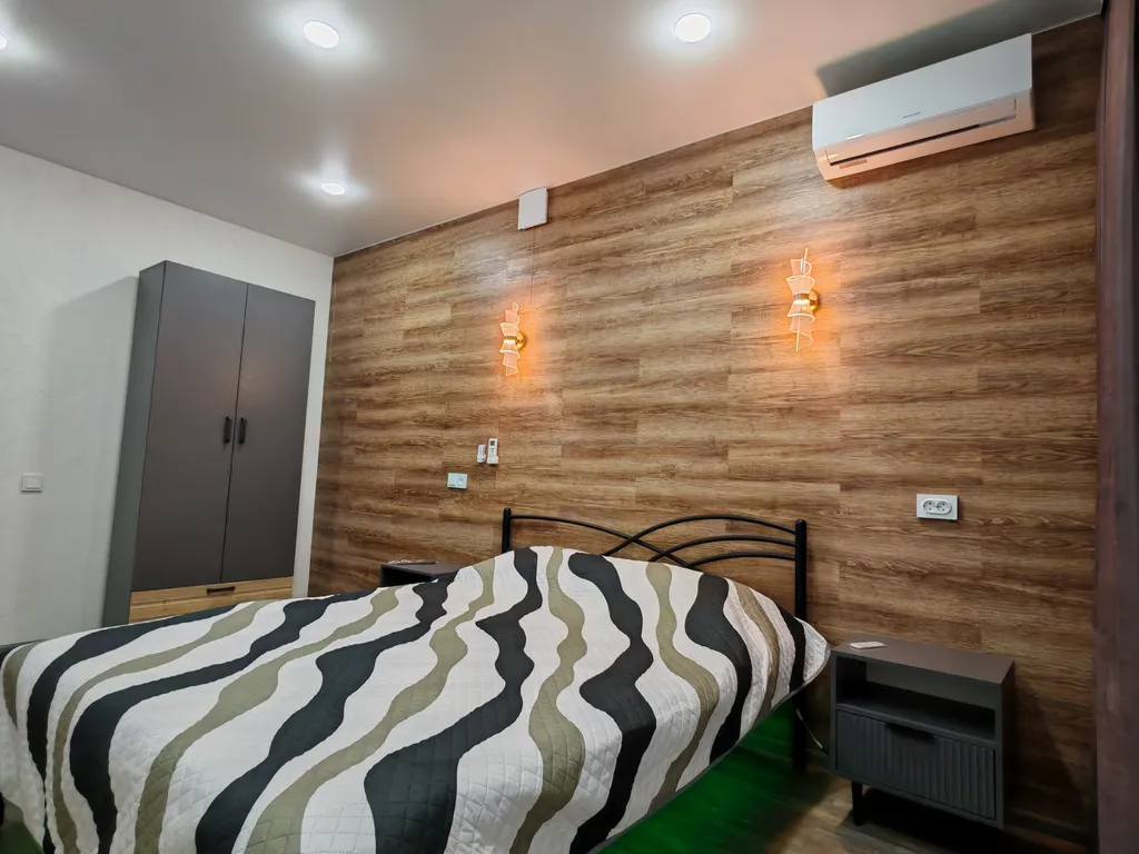 Двухкомнатные Апартаменты Люкс с Кондиционером и Бойлером в Центре