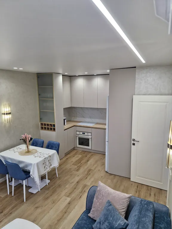 Уютная квартира на 16 этаже с видом на озеро в новом ЖК Upgrade