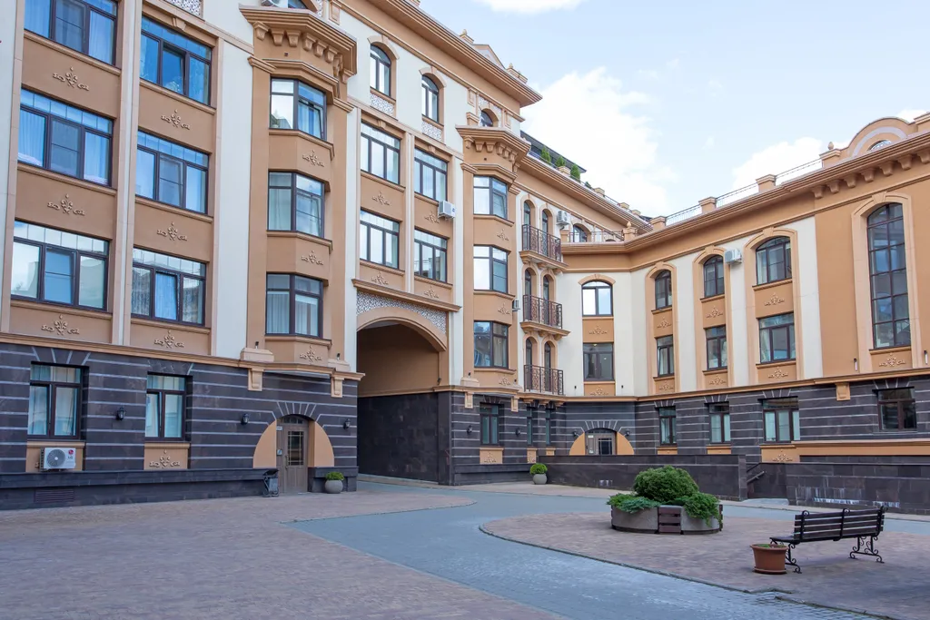 Студия в центре Ампир