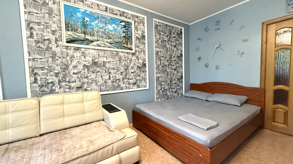 Отличная двухкомнатная квартира уЖД Ноябрьска