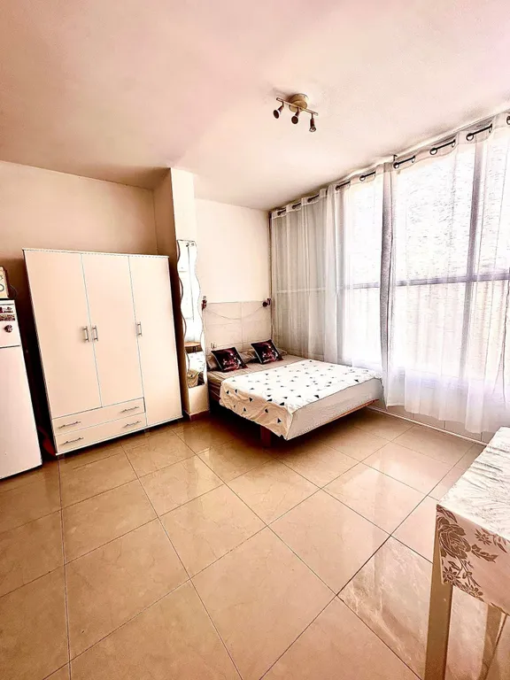 Новая эксклюзивная студия у моря в доме с лифтом