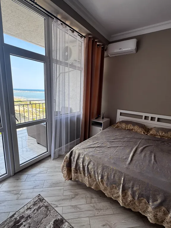 Резидент-плаза у моря