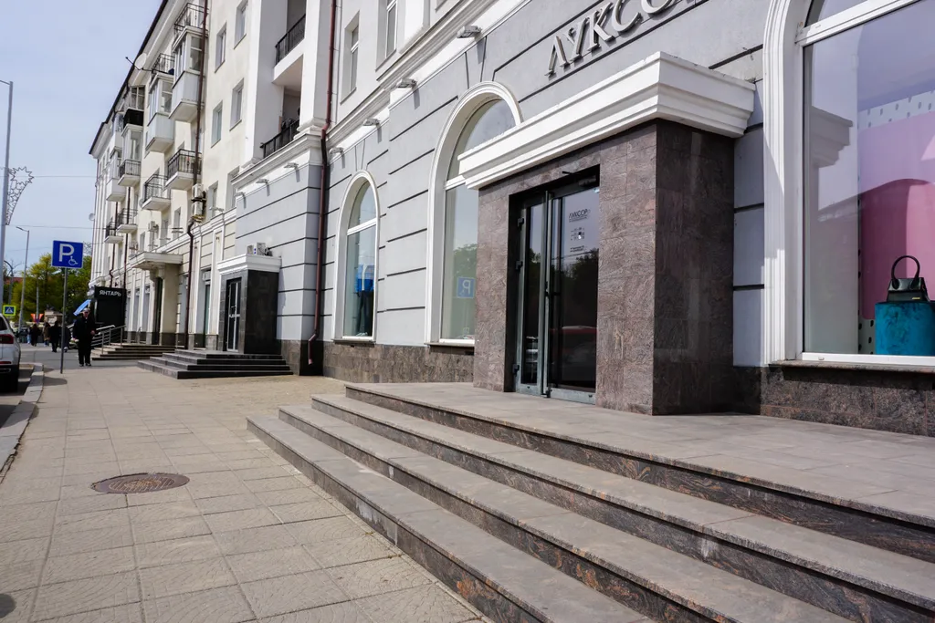 Квартира Двухкомнатная квартира возле зоопарка — Калининград