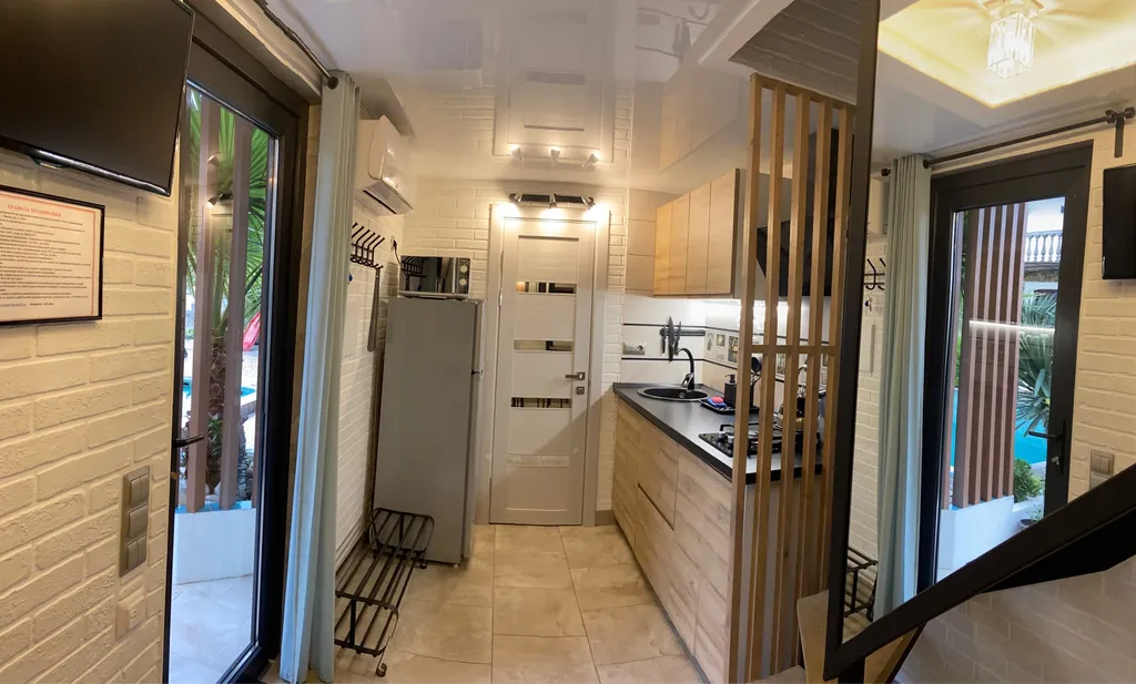 Коттедж Домик у бассейна — Сириус