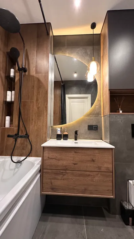 Апартаменты с видом на озеро в элитном районе