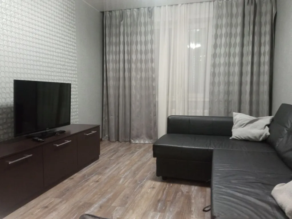 Квартира Студия в 20 минутах до центра — аренда посуточно в Новосибирск