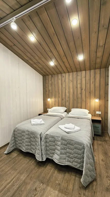 Далеко и надолго