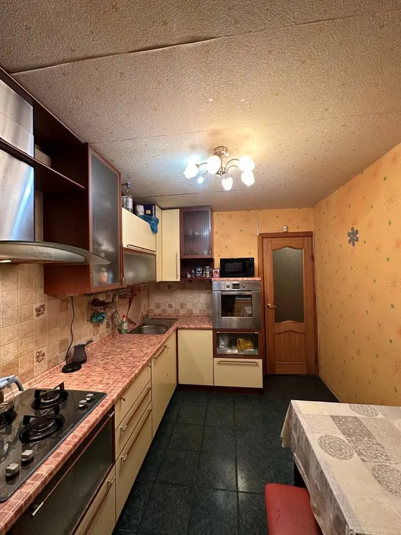 Бюджетная трешка в центре города