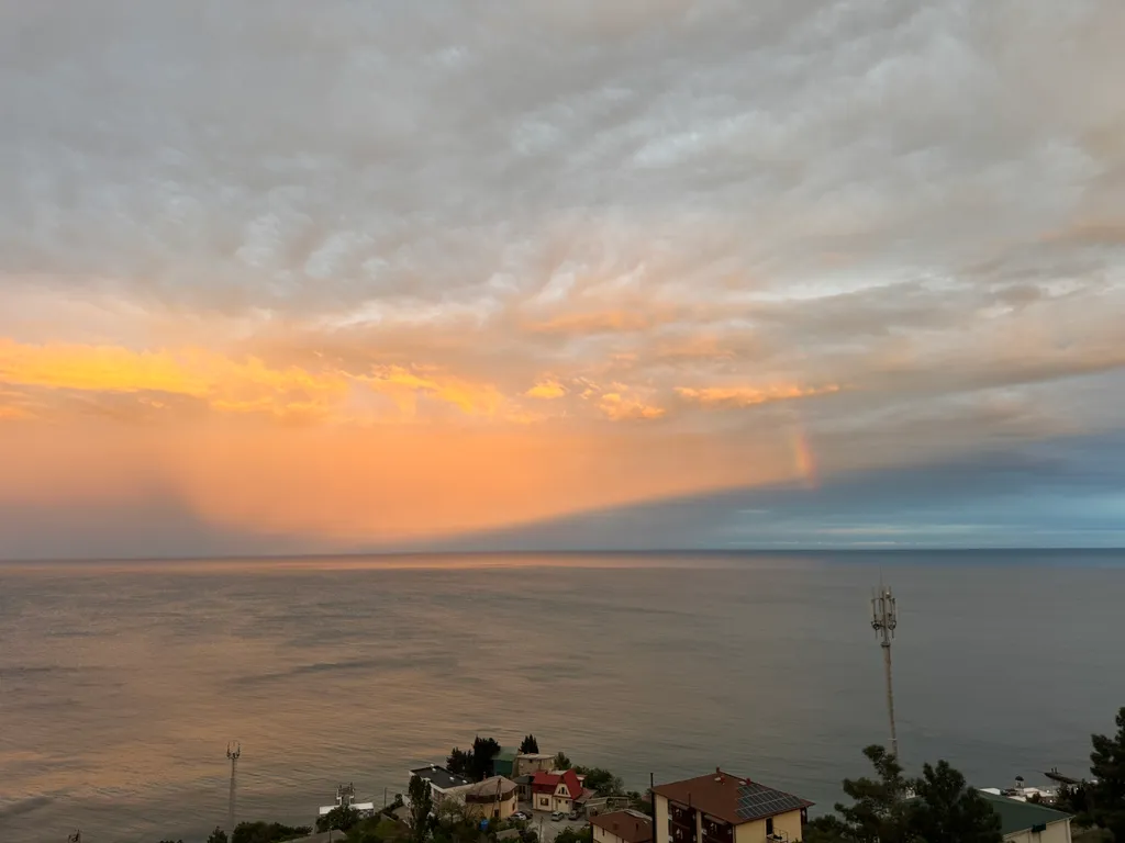 Четырехместный Люкс с балконом и видом на море