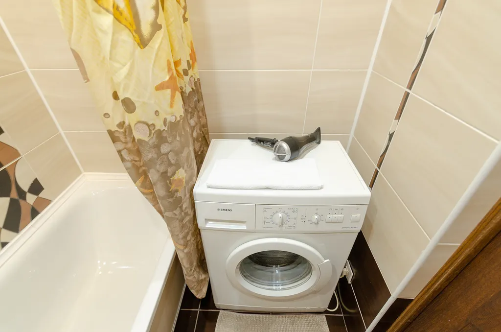 2 комнатная возле МТВ центра