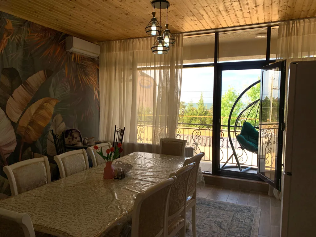 Второй этаж этаж гостевого дома со всеми удобствами