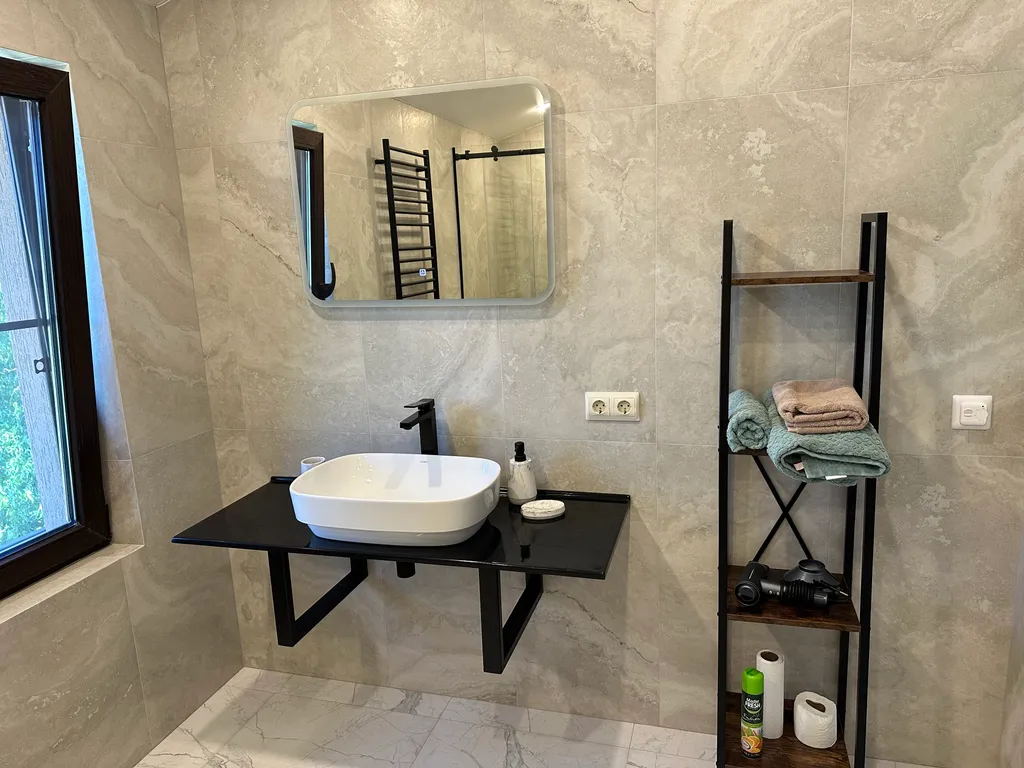 Гостевой дом в современном тихом месте