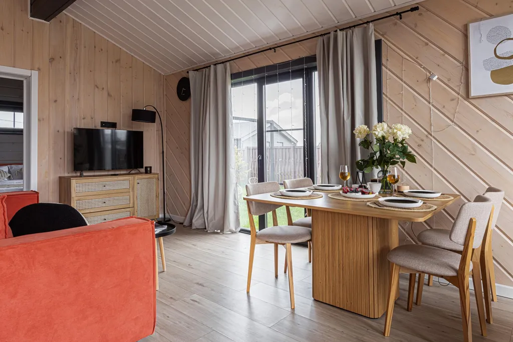 Коттедж Панорамный дом среди зимнего леса рядом с озером — Семеновское