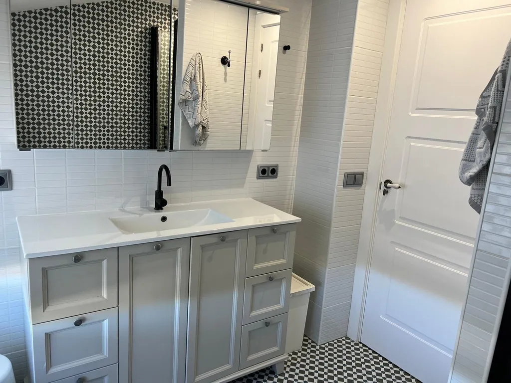 Таунхаус в 200 метров от моря в пригороде