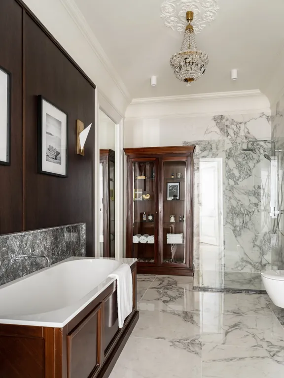 Дизайнерская квартира в самом центре Петербурга