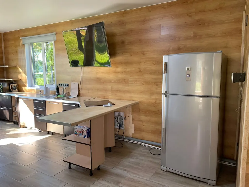 Дом на берегу реки Волга