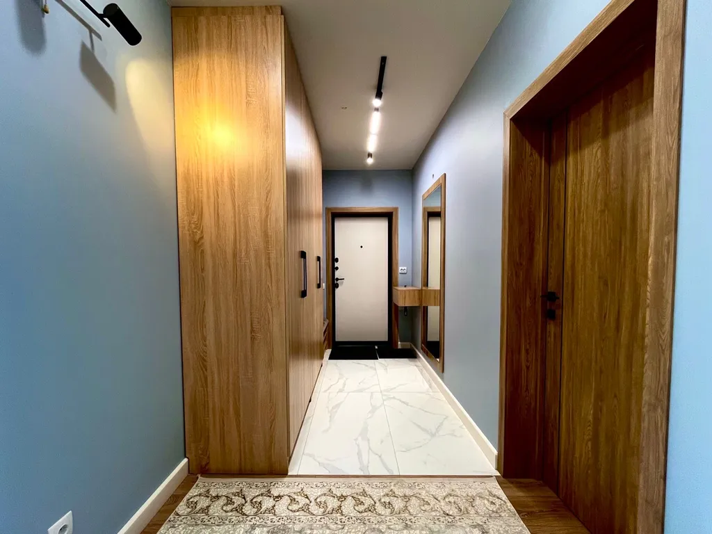 3-х комнатная квартира в ЖК "Раимбек» центр, метро & питьевая вода