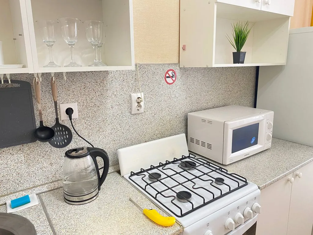 Уютнaя cветлaя квартира в центре рядом с парком Победы