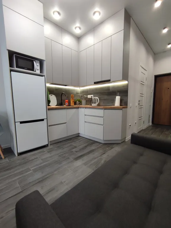 Квартира-студия у моря с видом на горы