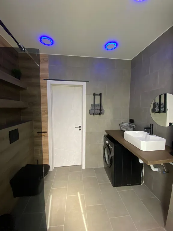 Современная квартира на побережье