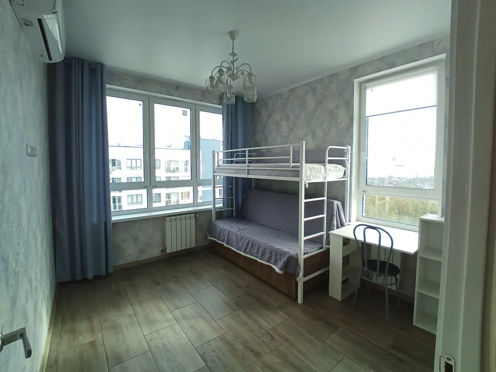 Свежая двушка в шаге от метро