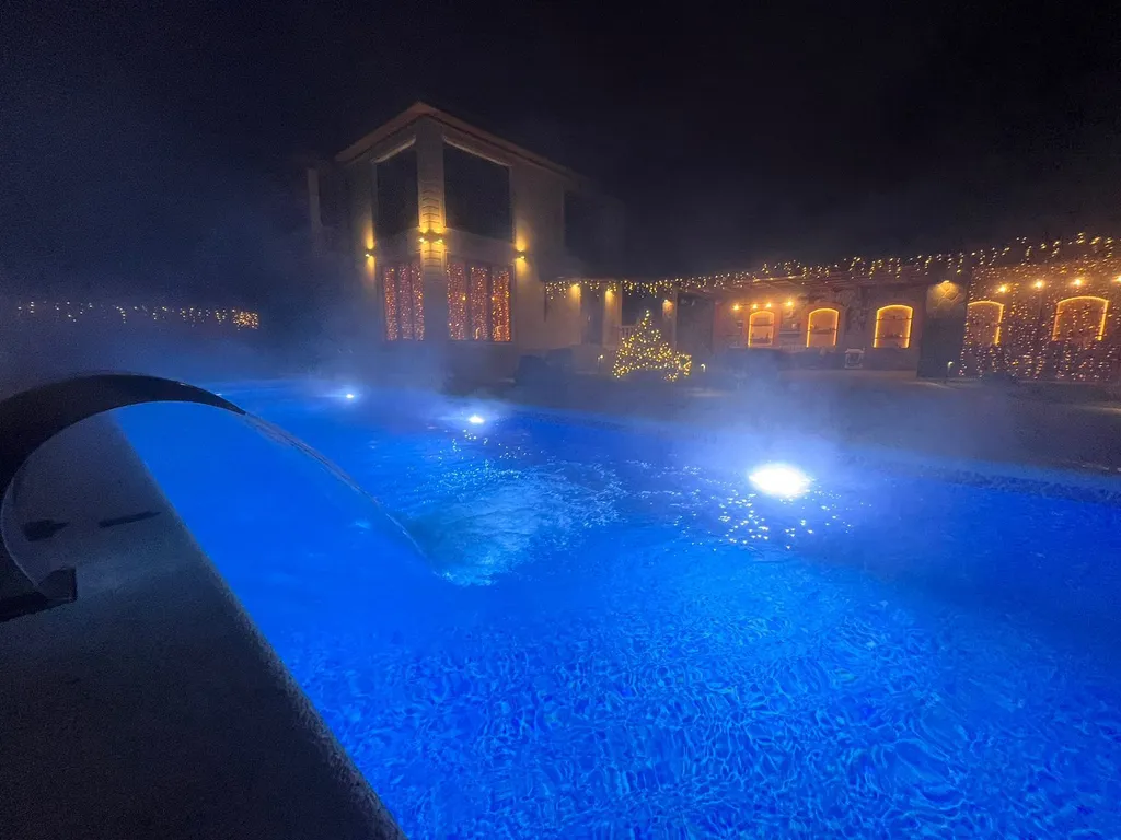 Дом в горах с бассейном