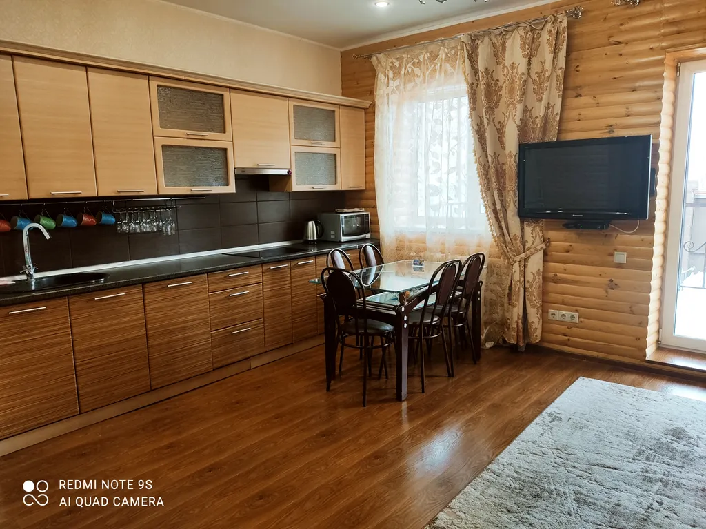 Двухэтажное бунгало на Банном