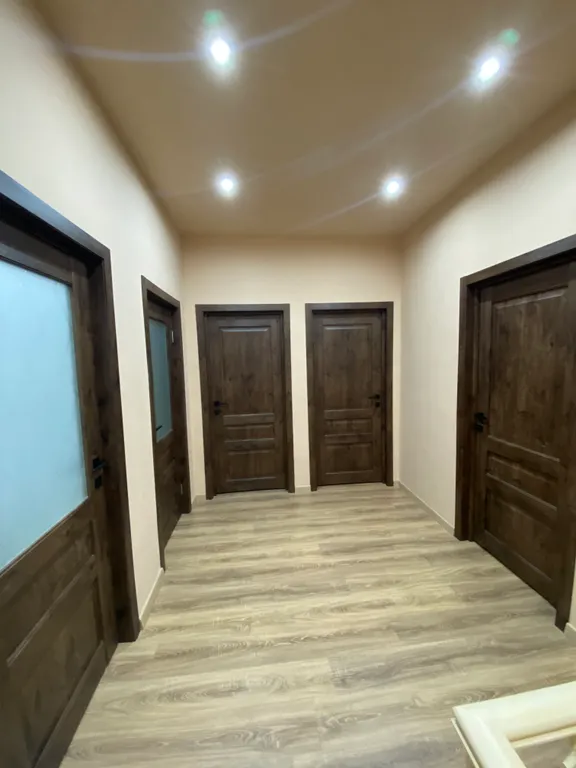 Комфортный коттедж с 4 спальнями и сауной на Мраткино