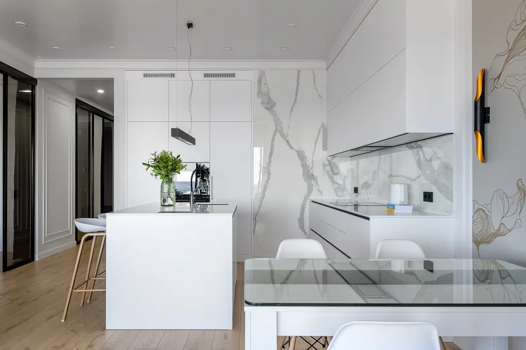 Апартаменты с панорамным видом на море в центре