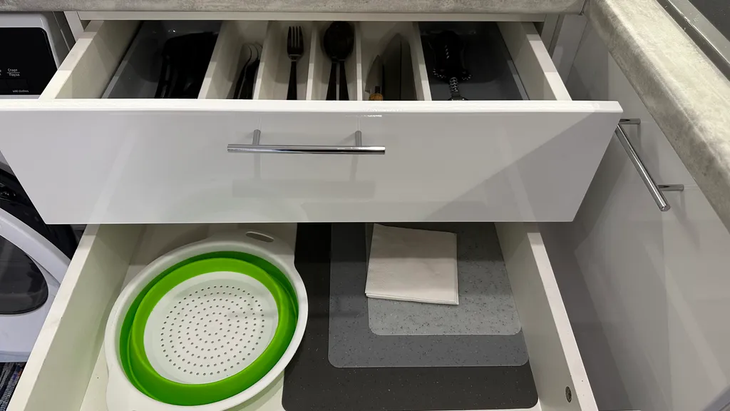 Жёлтая квартира Беличенко 92к4