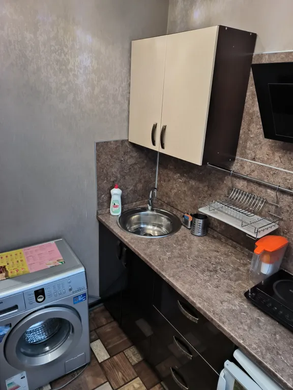 Отличная квартира с евроремонтом рядом с вокзалами