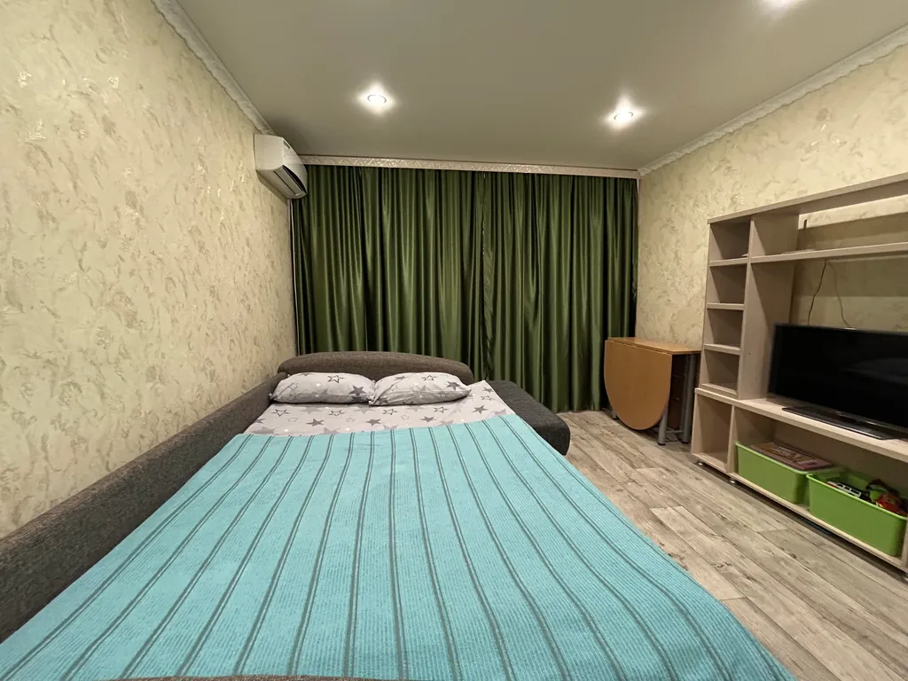 Уютная квартира в 100 метрах от федеральной трассы — аренда посуточно в Тихорецк