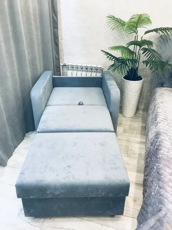 Современная шикарная с новым дизайнерским ремонтом квартира