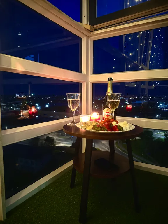 Видовая квартира с отдельной спальней