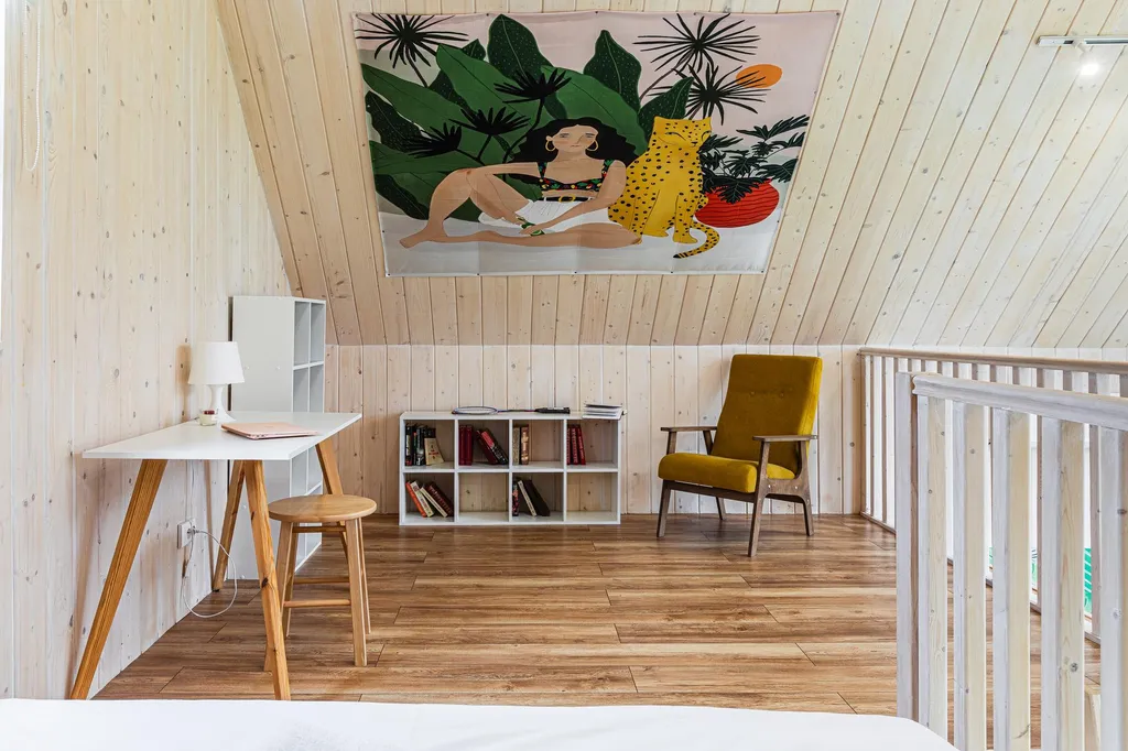 Яркий коттедж с панорамным видом на лес рядом с баней