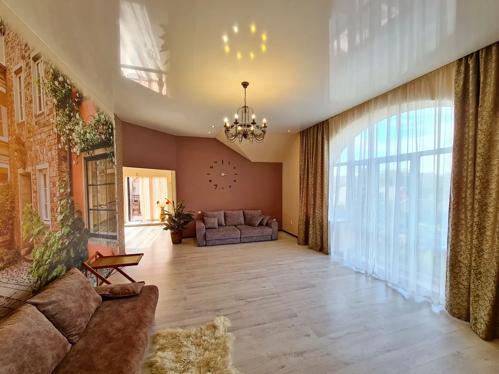 Коттедж у моря со своим двором до 11 человек, беседка, костровая чаша.