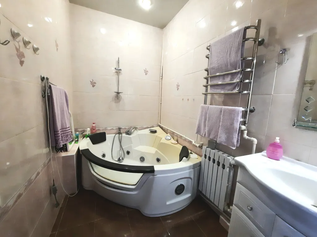 2х этажная часть дома с садом