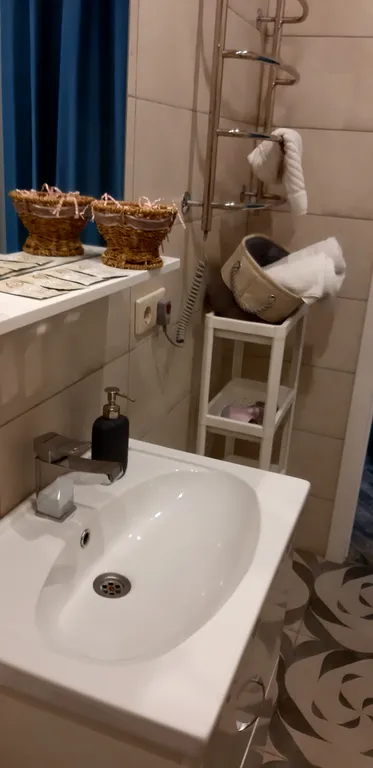 Прекрасный вид на горы, 500 м до канатки