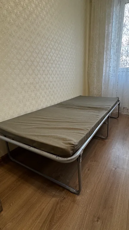 Квартира Трехкомнатная обычная квартира — Минск