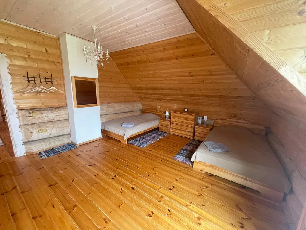 Дом из сибирского кедра с баней