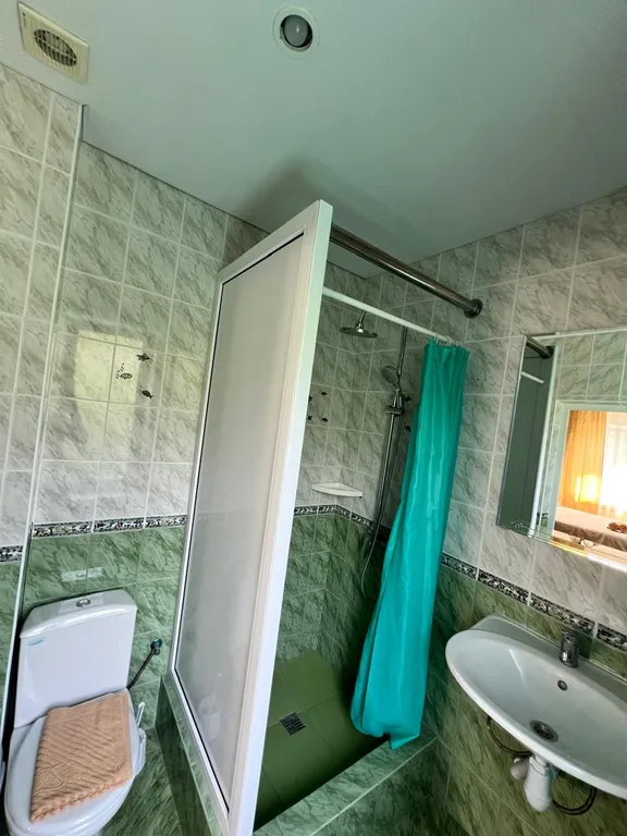 Квартира Квартира Четырёхместный уютный номер стандарт, с видом на море — Геленджик