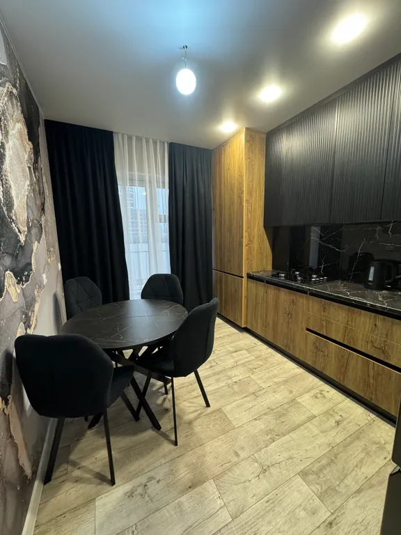 Уникальная квартира с новым ремонтом