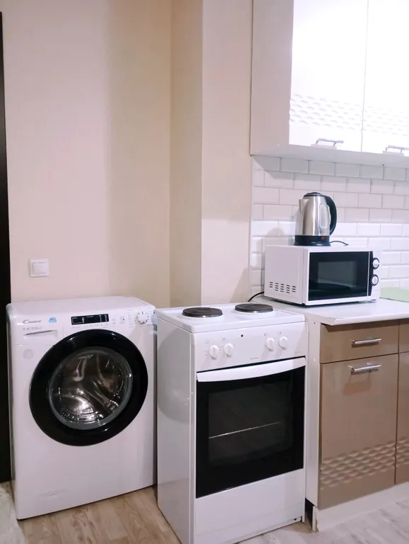 Студия на Взлетки у ТРЦ Планета