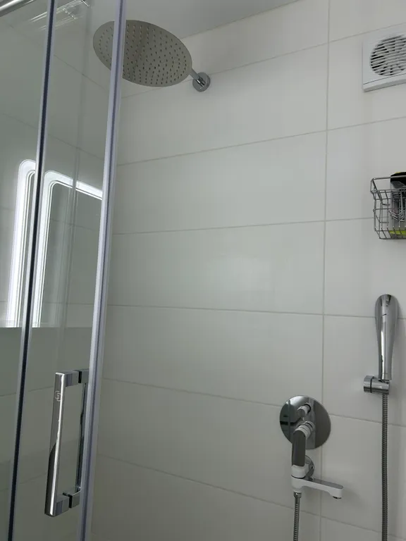 Современная квартира рядом с набережной