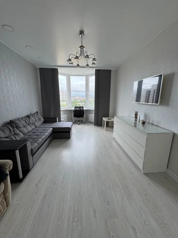 Большая светлая квартира в новом доме